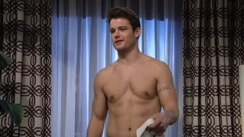 Michael Mealor shirtless on 'The Young And The Restless'