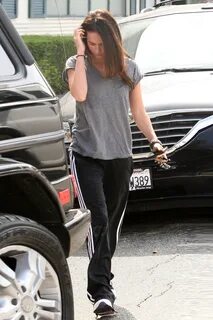 Megan Fox Dresses Like Me, Looks Far Hotter @ Platinum-celeb