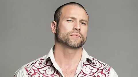 Rafael Amaya Signs Deal With Telemundo Global Studios - Vari