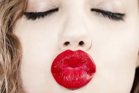 Губы Дуют Фото 
