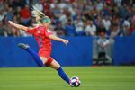 Julie Ertz edges Megan Rapinoe for U.S. Soccer female Athlet