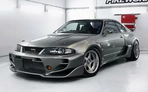 Галереи Nissan Skyline 1995 года. VERcity