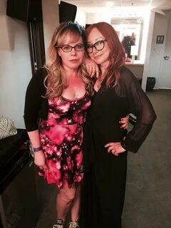 Kirsten Vangsness on Twitter: ".@toriamos is so glorious my 