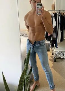 Nathan Kriis on Twitter: "Tight jeans and long hair https://