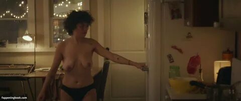 Alia Shawkat Leak Photos