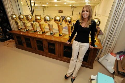 Lakers' Jeanie Buss discusses new book 'Laker Girl' video La