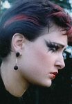 Siouxsie Sioux. You know who. Punk makeup, Goth makeup, Make