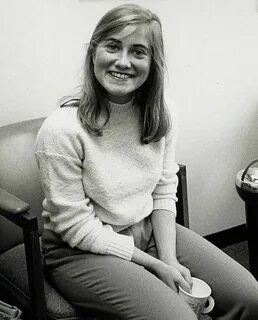 Maureen Mccormick Pictures and Photos Maureen mccormick, Bra