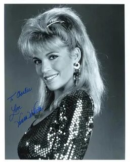 Vanna White - Autographed Inscribed Photograph HistoryForSal