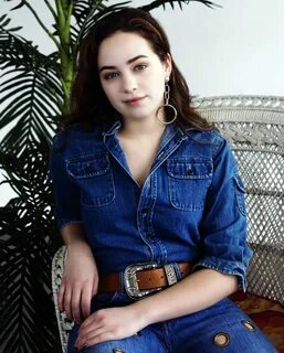 MARY MOUSER in Avante Magazine, July 2018 - HawtCelebs