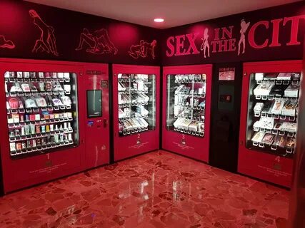 Civitavecchia - Il Sexy Shop automatico si inceppa, cliente 