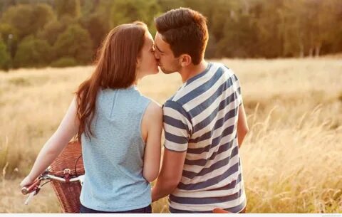 Couple Romantic Kissing Wallpapers Wallpapers - Most Popular