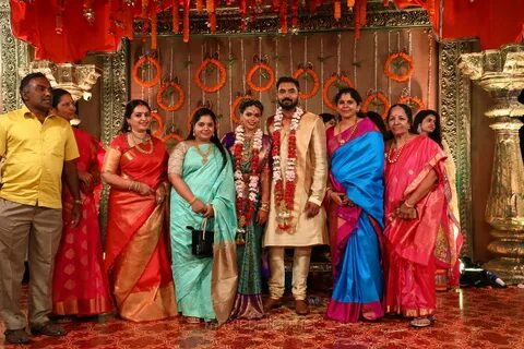 Parthiban daughter Keerthana Akshay Wedding Photos New Movie