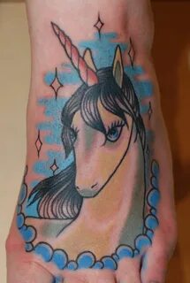 Neo traditional carton unicorn from our boy Alex Roze at ham