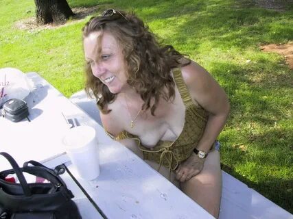 Downblouse Nipple Peeks 026 - Photo #107.