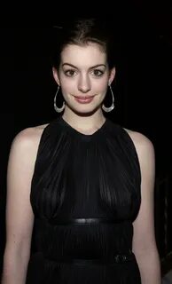 December 18 Special Screening of 'Chicago' - hq 003 - Anne Hathaw...