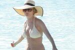 Heather Graham stuns in a bikini at 51 and more star snaps P