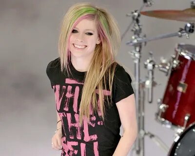 Avril Lavigne - Avril Lavigne wolpeyper (22757639) - Fanpop 