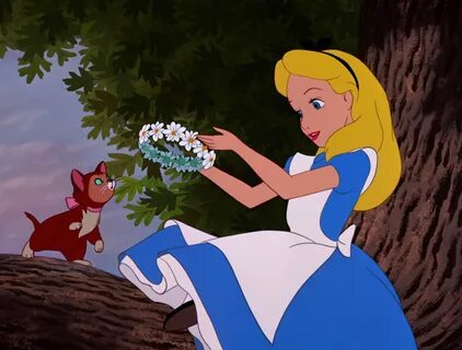 Stills - Alice in Wonderland