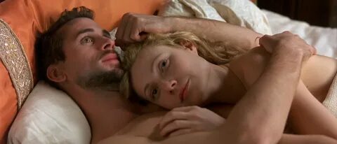 15 Oscar-Winning Nude Scenes