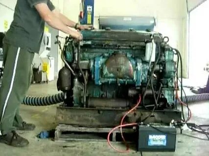 GM Detroit Diesel 6-71 Engine Motor Running and Shut Down 2 
