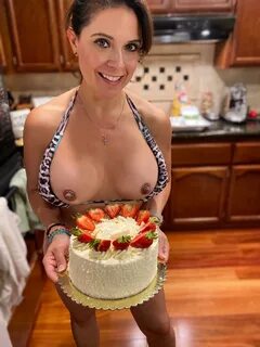 Cake on boobs porn