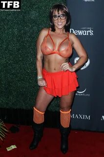 Courtney Tillia Shows Off Her Nude Boobs at the 2021 Maxim Halloween Party ...