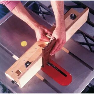 Box-Joint Jig Woodworking Plan from WOOD Magazine Box joint 