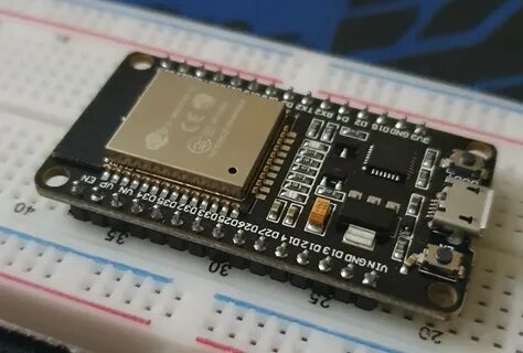 ESP32 Board Development Introduction "BLINK" by Stefanny Med