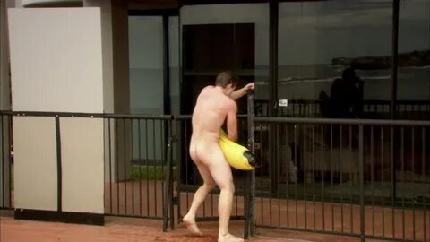 Jai Courtney getting naked in 'Packed To The Rafters' S01E15