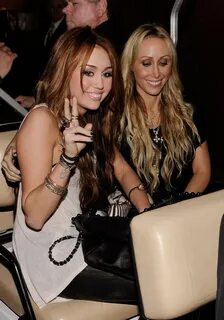 Picture of Miley Cyrus in General Pictures - miley_cyrus_127