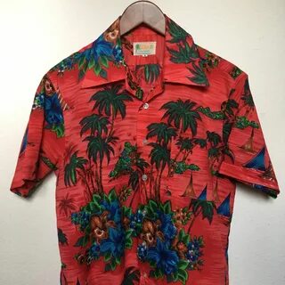 1970s Vintage Hawaiian Shirt Oxfords & Button Downs Clothing