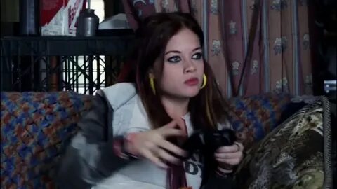 Jane Levy as Mandy (4) - Shameless season 1 - YouTube