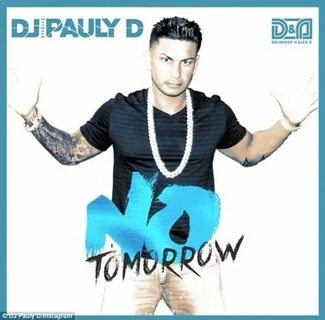 Jersey Shore star Pauly D ditches trademark spiked 'blowout'