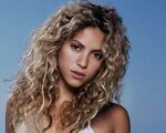 Shakira hair Shakira hair, Curly hair styles, Hair