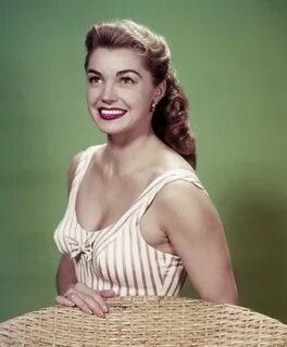 Image of Esther Williams
