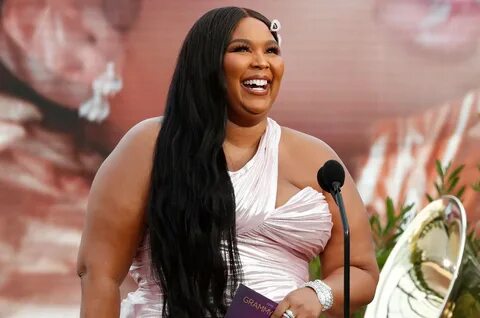 Lizzo Faces Backlash for Posing With Chris Brown & Calling H