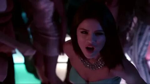 Selena Gomez - Hit The Lights (Reversed Version) *Too creppy