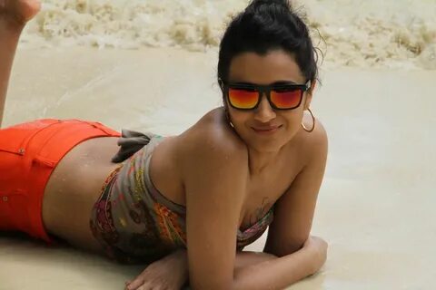 Trisha Hot Images: hot Nemo Tattoo photos of Trisha