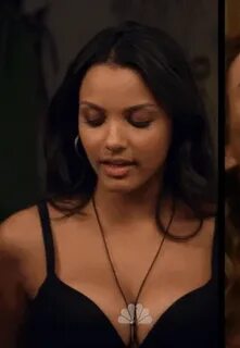 Jessica Lucas In 'Friends With Benefits' S01E01 GIF by patel