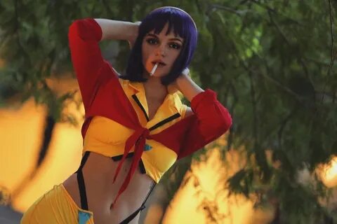 Faye Valentine Cosplay (Cowboy Bebop) by @PeachJars - Album 