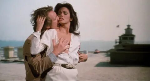 Body Double 1984 English Movie 720p BluRay 750MB Download 1k