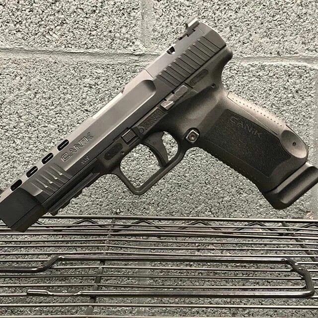 Canik TP9 SFX Blackout - #768 of 1,000 produced.This optics-ready 20+1 pist...