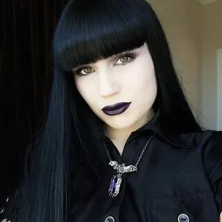 💀 #goth #gothgoth #gothic #alternative #gothgirl #bangs #fri