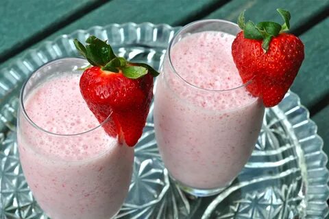 Wallpaper : glasses, strawberries, drink, Cream, smoothie, m