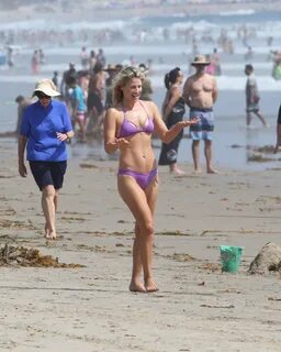 Ali Larter Bikini at the Beach - Album on Imgur