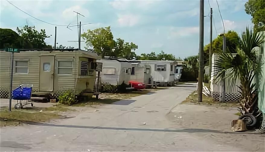 Setting - This is the trailer park Opal, the preacher, and W