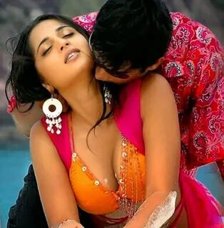 Anushka Shetty.com: Anushka Shetty Tamil Movie Rendu Movie S