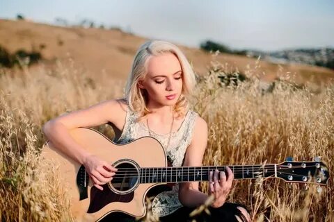 Please fake this gorgeous youtube star Madilyn Bailey : Requ