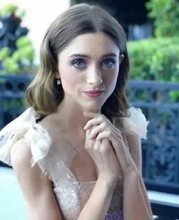 Natalia Dyer Blonde actresses, Beautiful celebrities, Natali